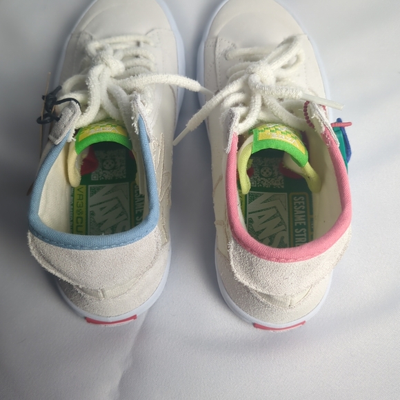 RARE Vans Sesame Street Special Edition men-5.5 women's 7 Lizzie A. - Picture 11 of 16